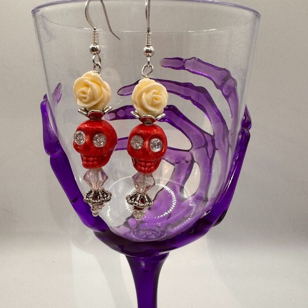 Red Skull Dia de los Muertos/Day of the Dead Fashion Dangle Earrings Halloween